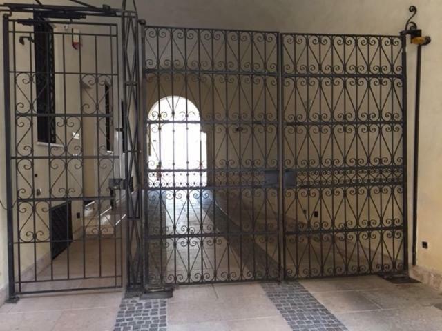 Palazzo Guerrieri Da Fermo Lejlighed Mantova Eksteriør billede